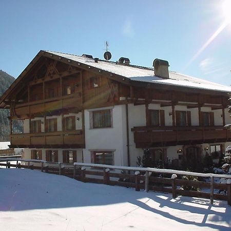 Residence Grünwald Valles Exterior foto