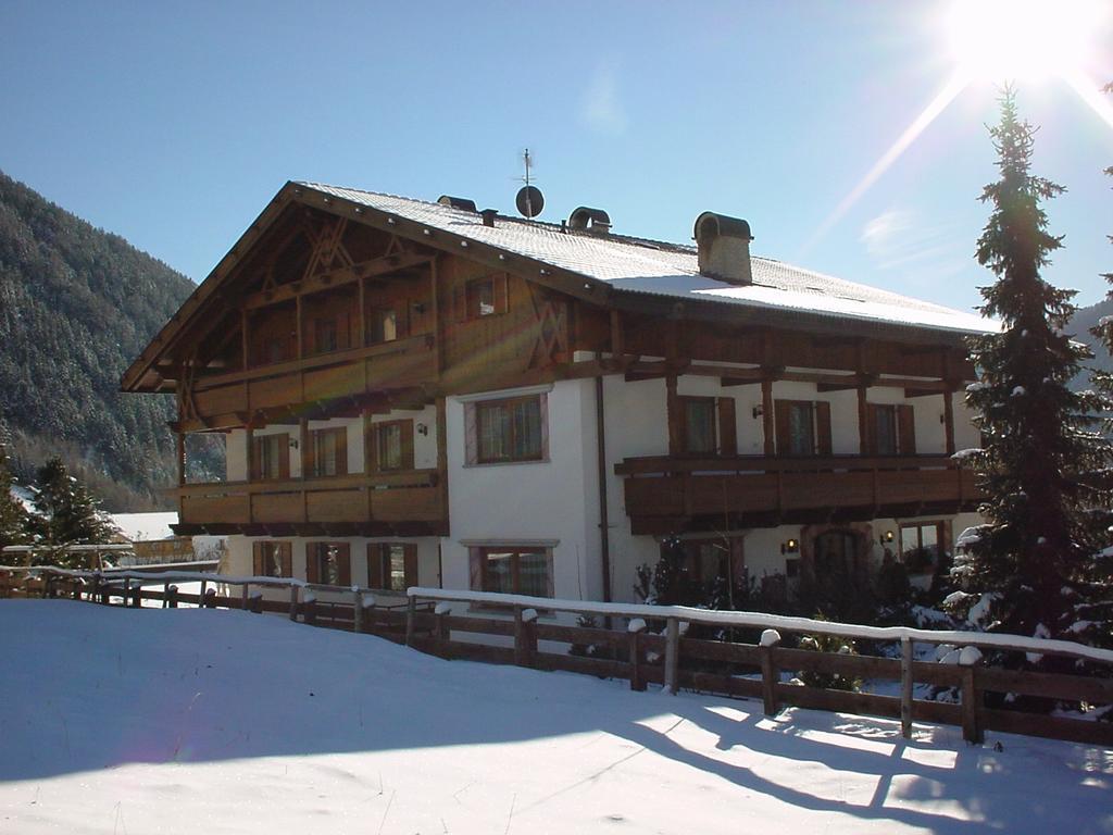Residence Grünwald Valles Exterior foto